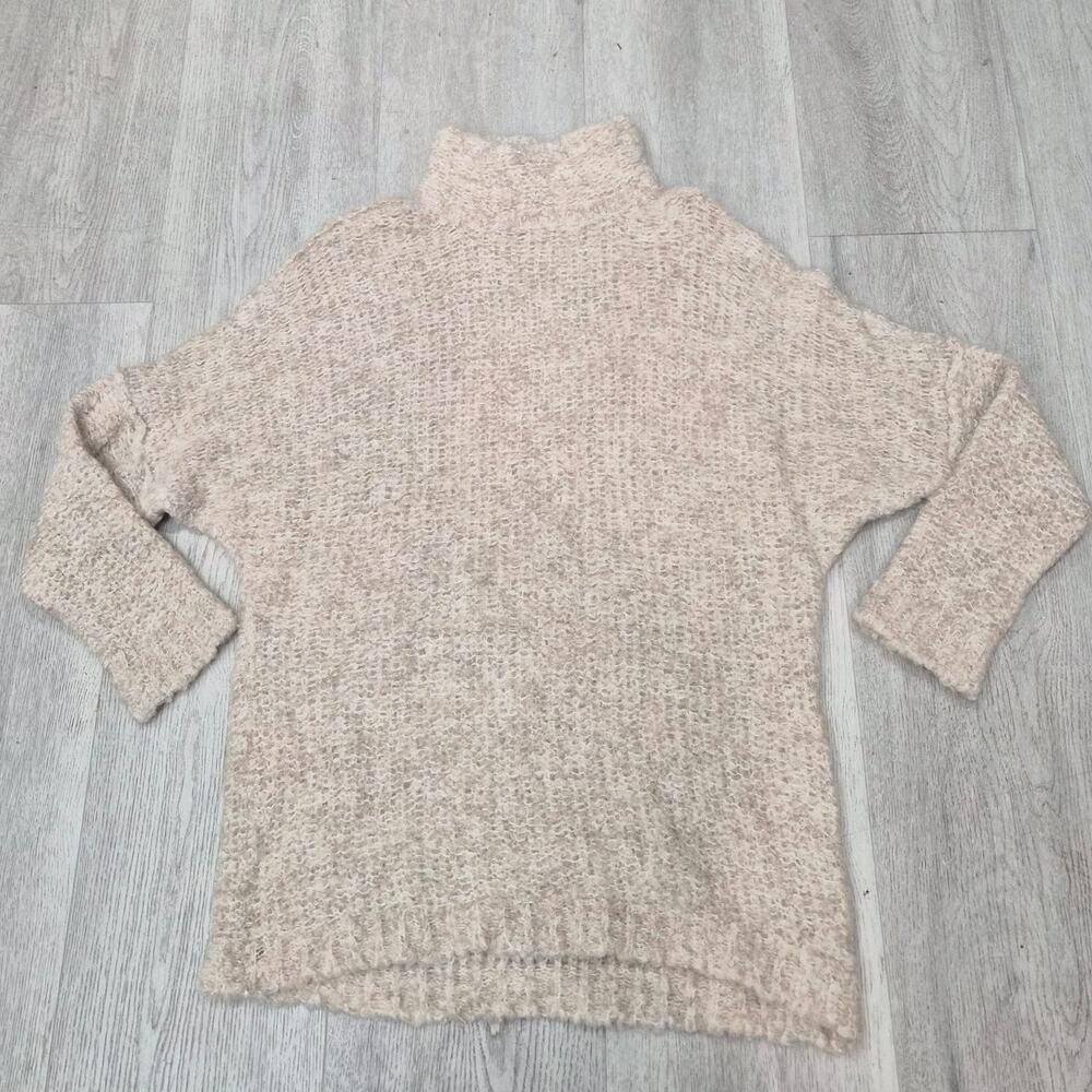 Free People Knit Turtle Neck Size Small